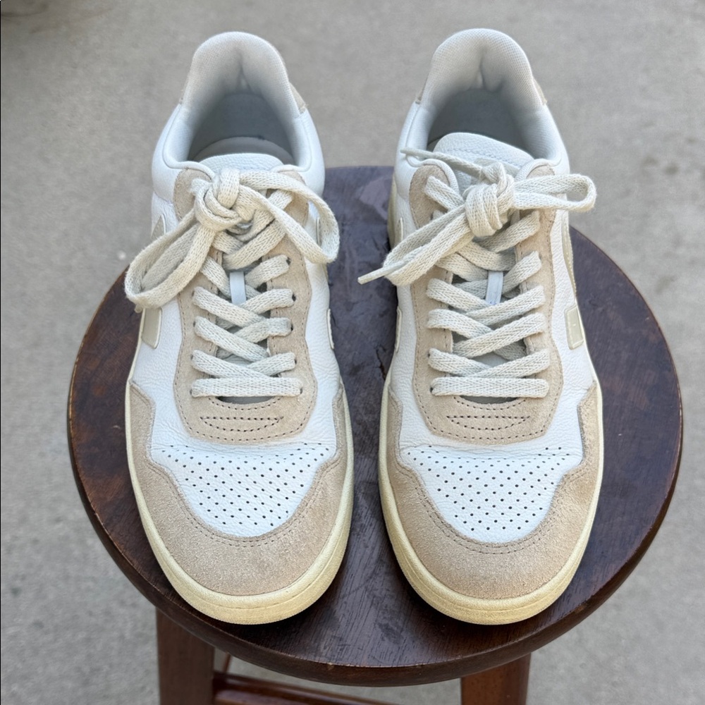Veja Low-Top Sneakers in White and Beige
